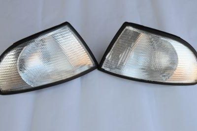 B5 Corner Lamp