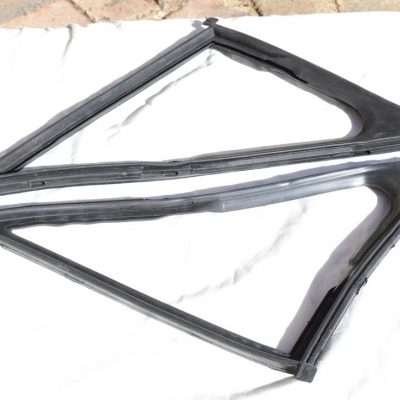 1400 quarter vent Rubber Seal PAIR