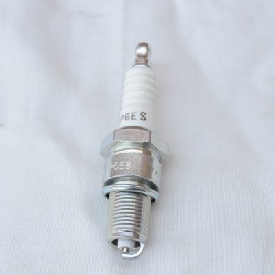 Spark plug BP6ES