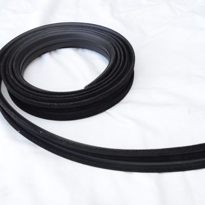1400 Door window channel rubber (2m)